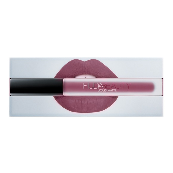 HUDA BEAUTY Other - HUDA Beauty Liquid Matte Lipstick - Trophy Wife